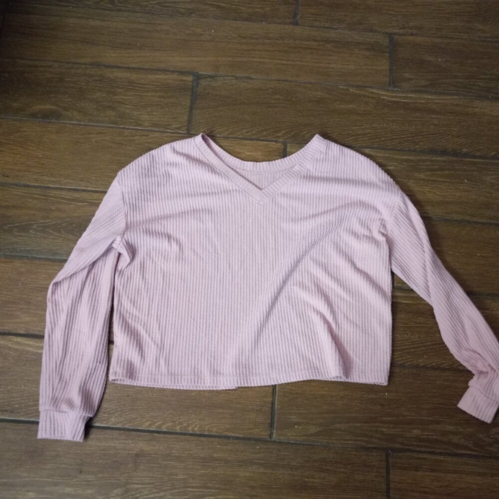 AEROPOSTALE  LONG-SLEEVE TOP